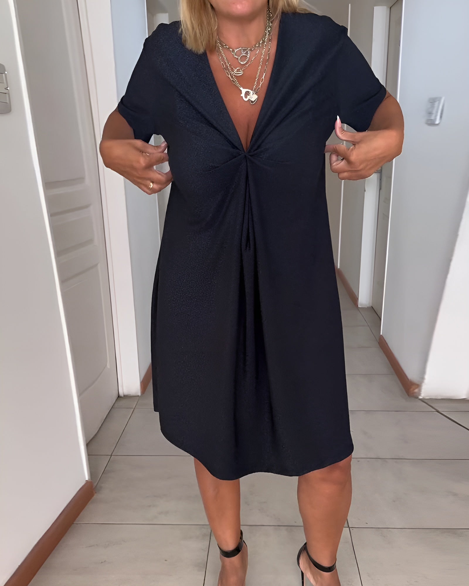 Laurence | Chic V-Neck Gathered Dress