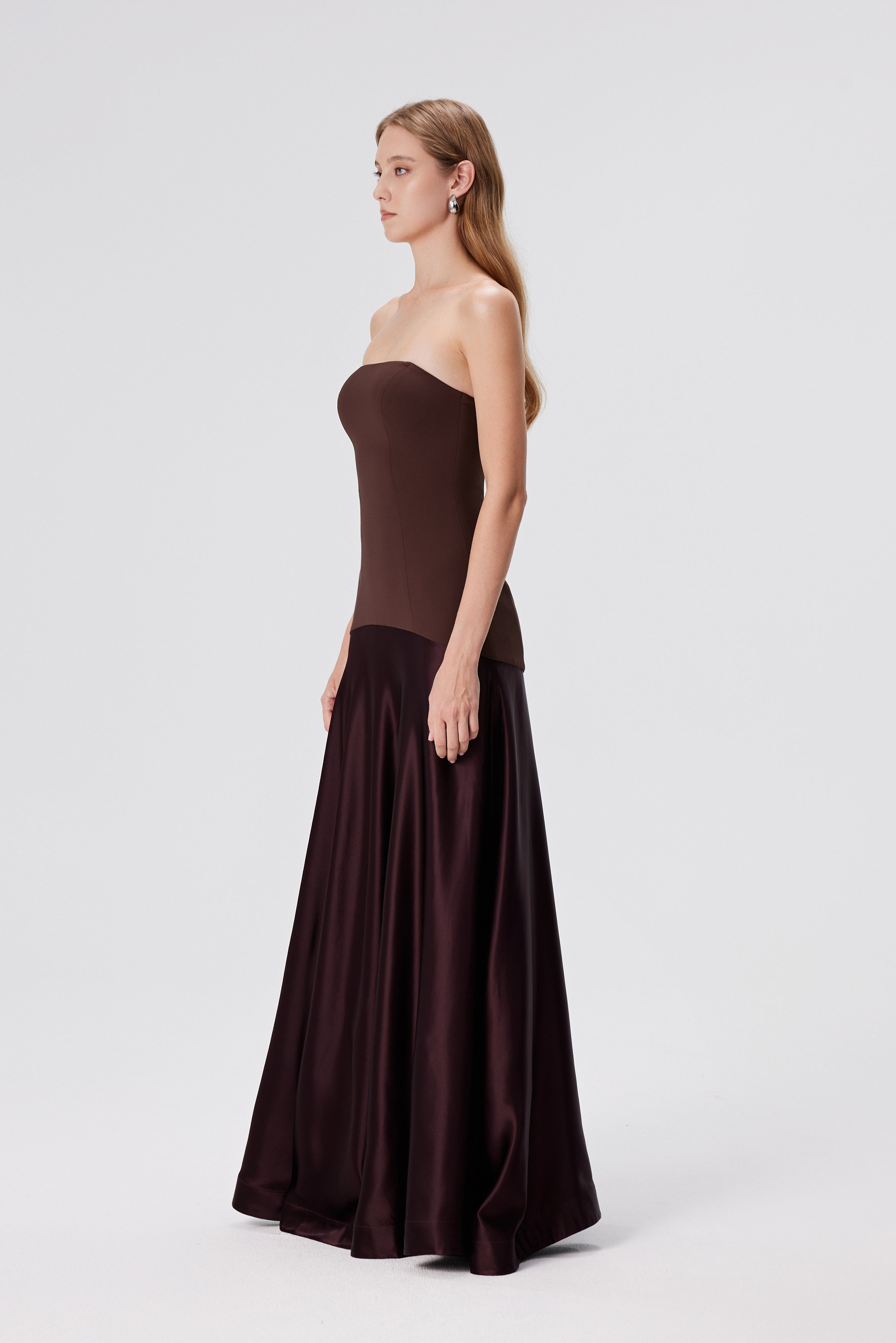 Lunaria | Sophisticated Contour Dress