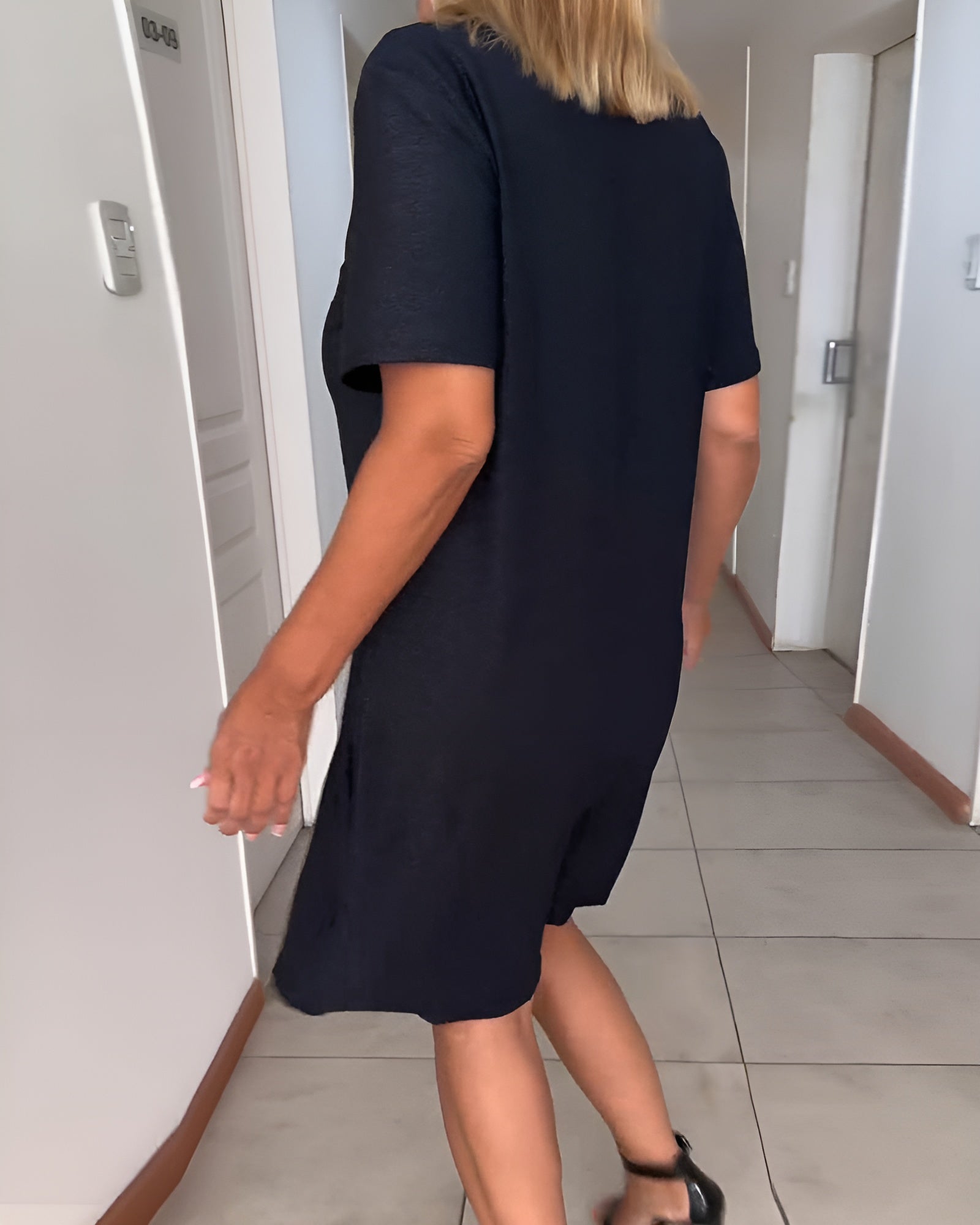 Laurence | Chic V-Neck Gathered Dress